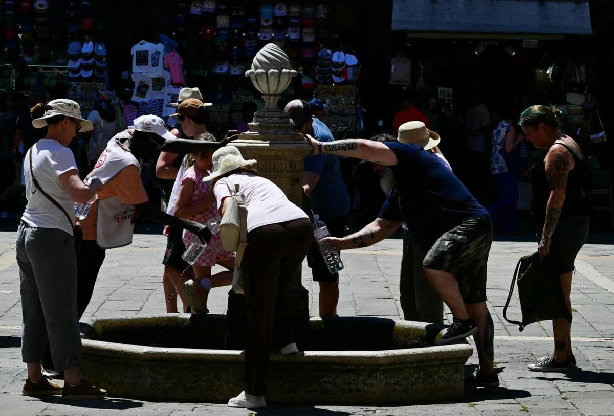 Caldo intenso, attesa pausa per Ferragosto: allerta rossa in 7 città