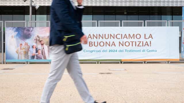 Testimoni di Geova: svolta sulle trasfusioni di sangue