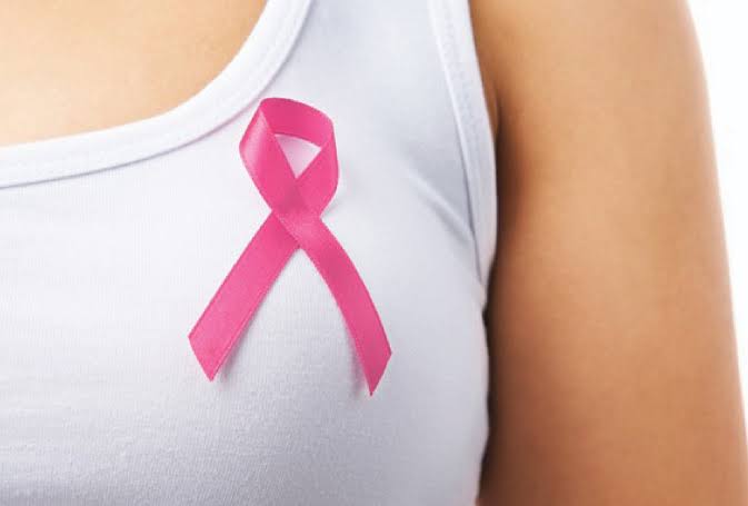 Ottobre Rosa 2026, la lotta al tumore al seno si diffonde in Italia: controlli gratuiti, screening e ricerca