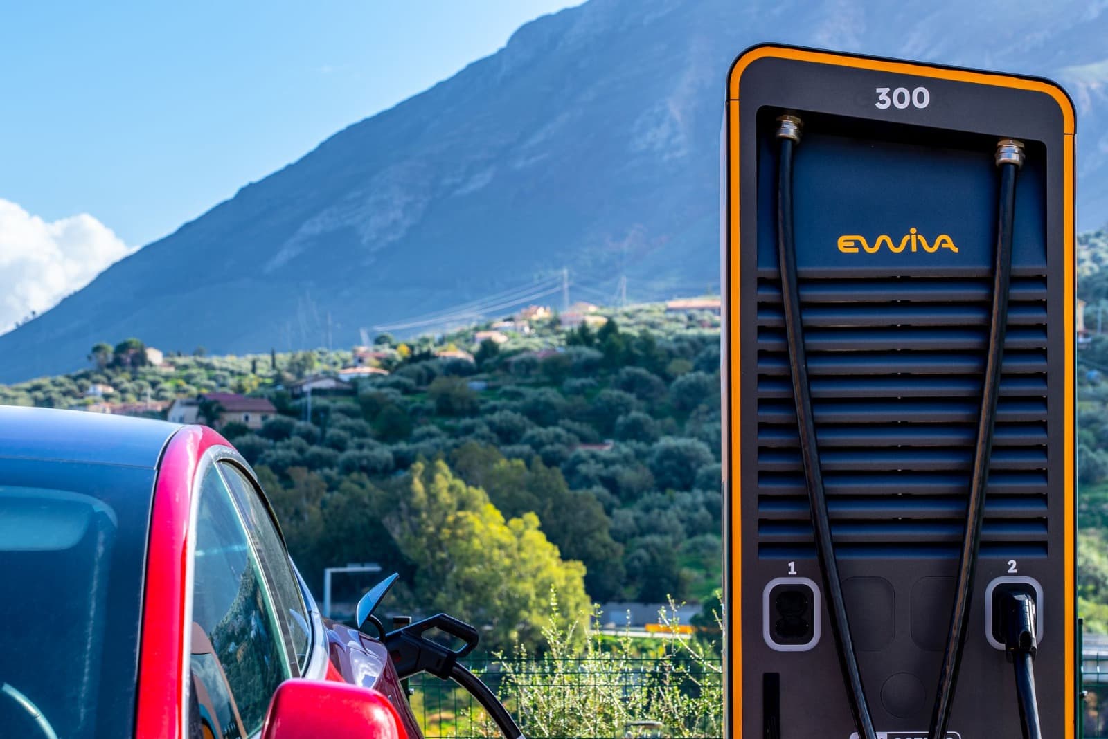 Enel porta la ricarica ultrafast in autostrada: Ewiva realizzerà 18 nuovi hub lungo la rete ASPI